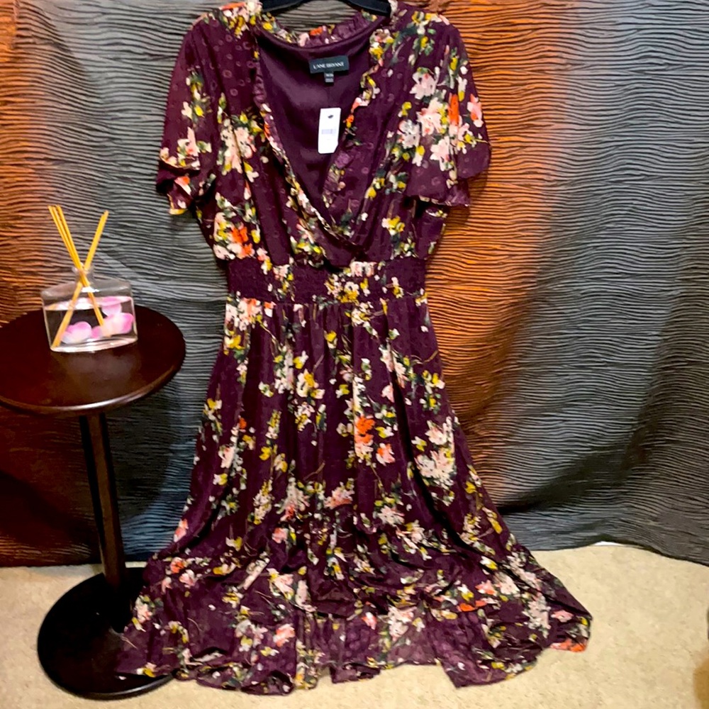 Floral, floor length maxi dress. Lined. Sz 18/20